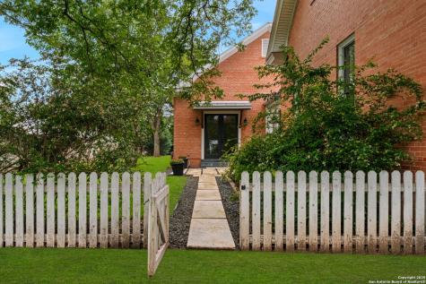 509 W Austin Street Fredericksburg TX 78624