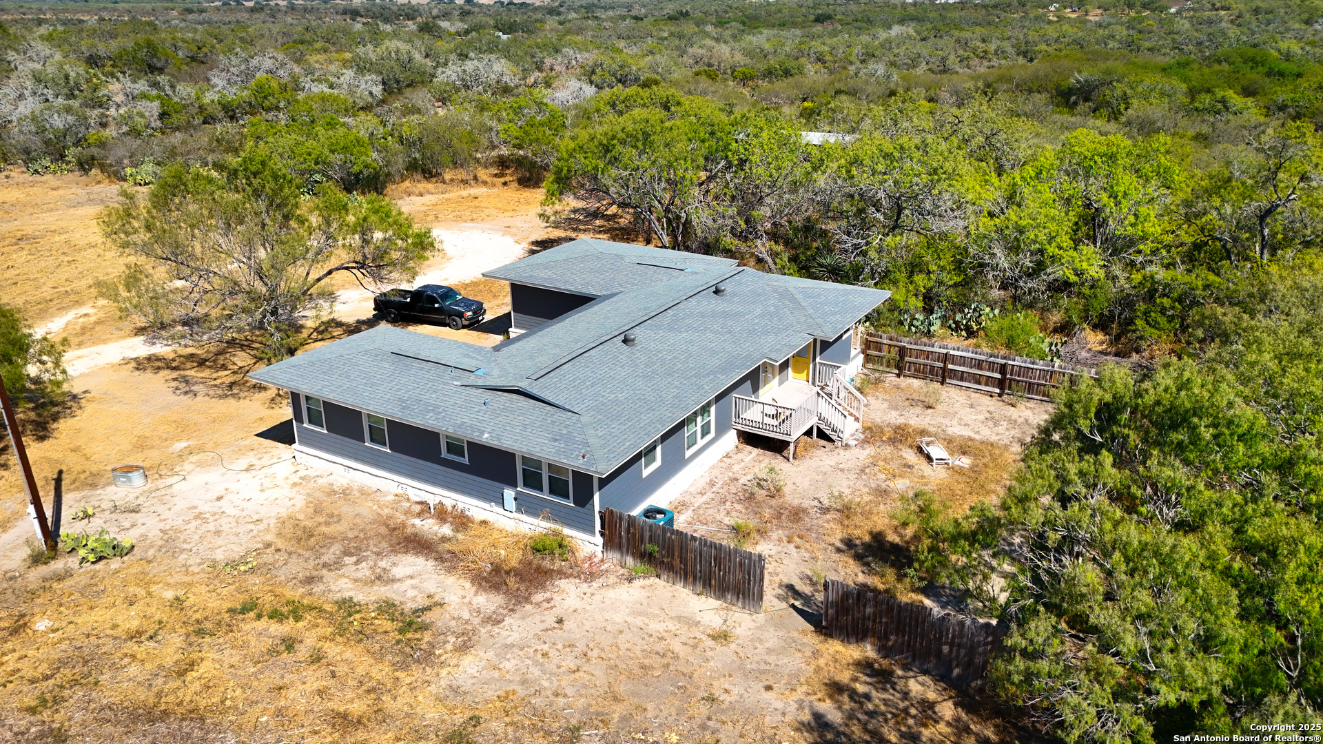 320 Pullins Drive Pleasanton TX 78064