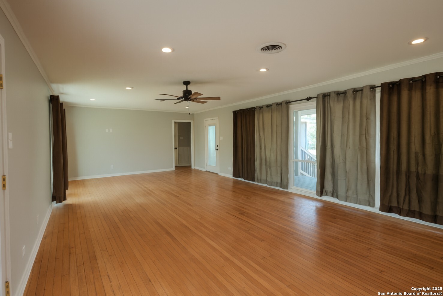 320 Pullins Drive Pleasanton TX 78064