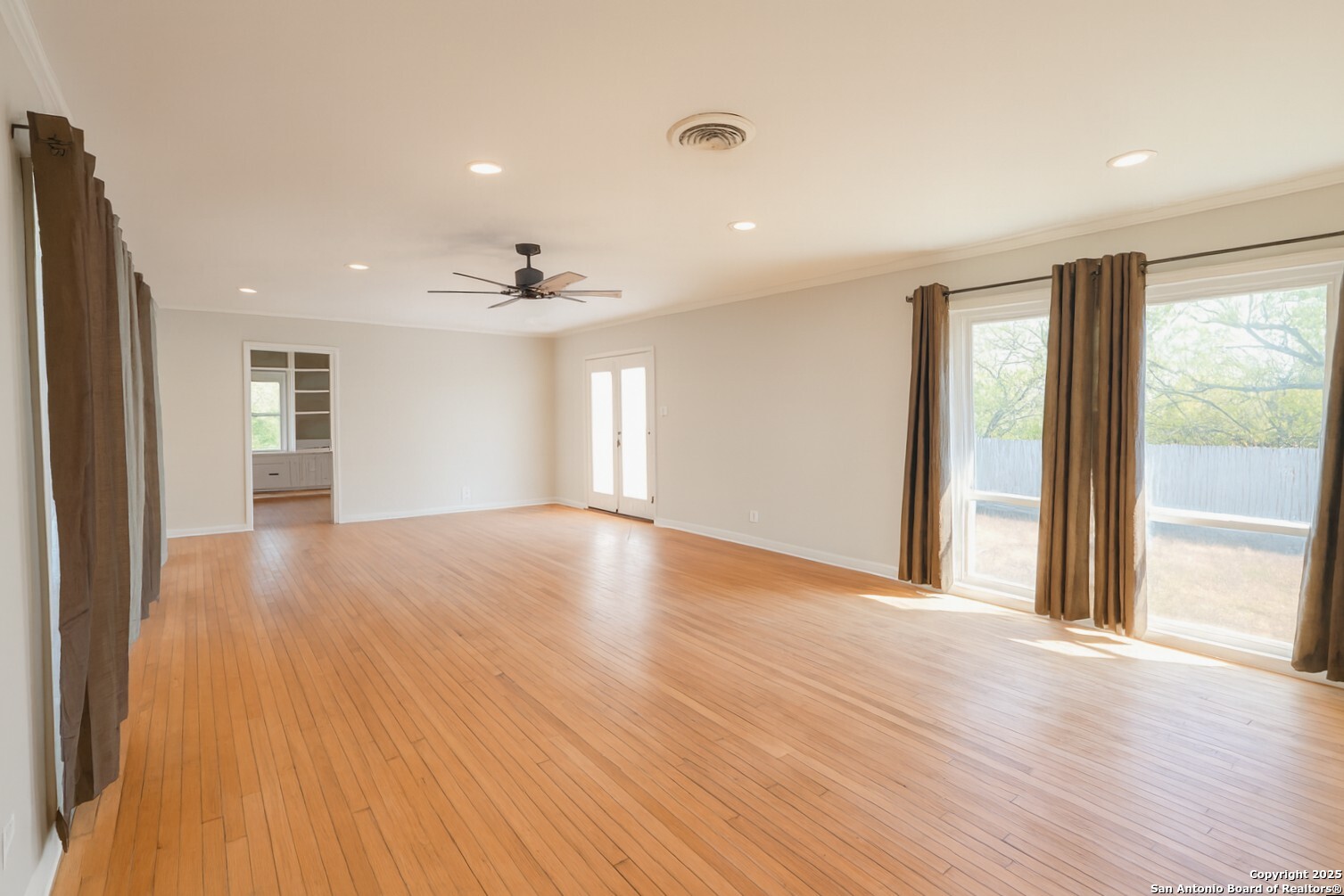 320 Pullins Drive Pleasanton TX 78064