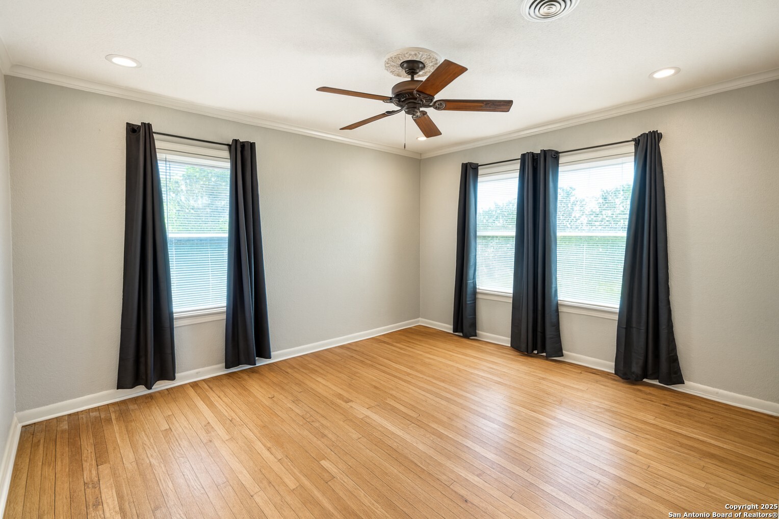 320 Pullins Drive Pleasanton TX 78064