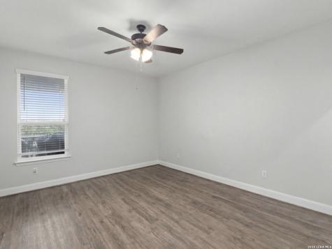 25026 Dulzura San Antonio TX 78261