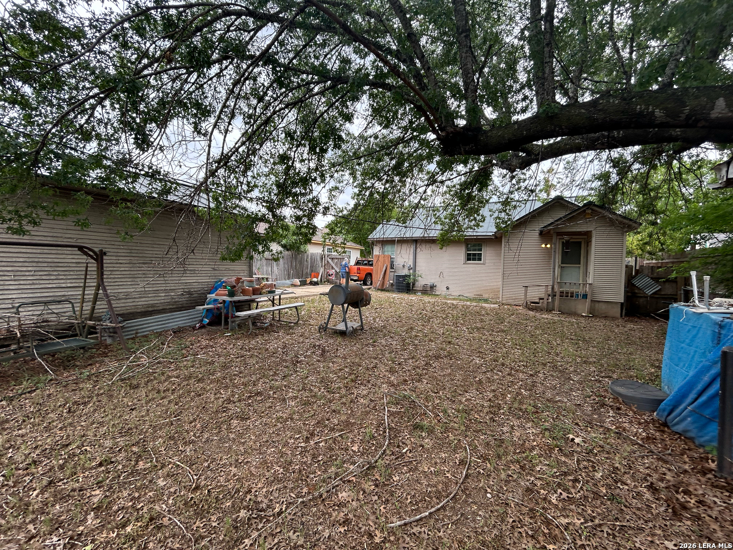327 Hermitage San Antonio TX 78223