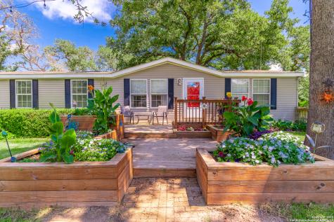 111 Longhorn Road Stockdale TX 78160