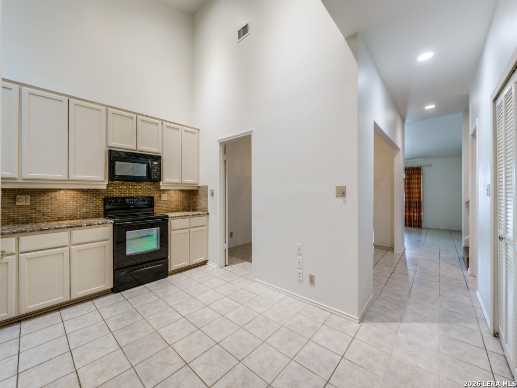 178 Oakwell Farms San Antonio TX 78218