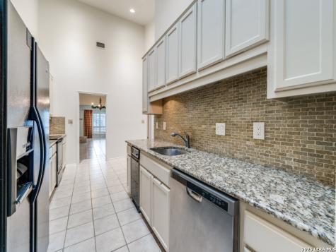 178 Oakwell Farms San Antonio TX 78218