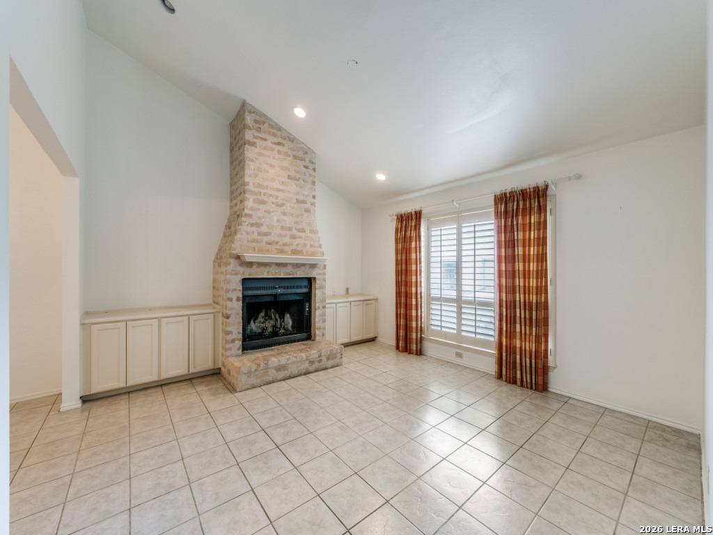 178 Oakwell Farms San Antonio TX 78218