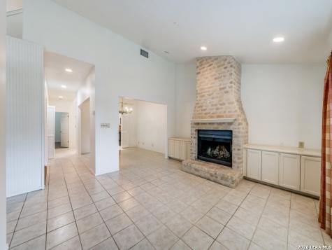 178 Oakwell Farms San Antonio TX 78218