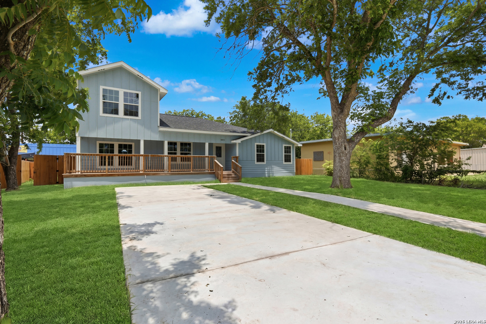 8013 E 6th Street Somerset TX 78069