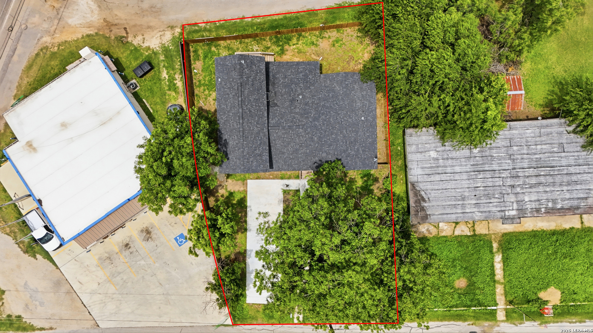 8013 E 6th Street Somerset TX 78069
