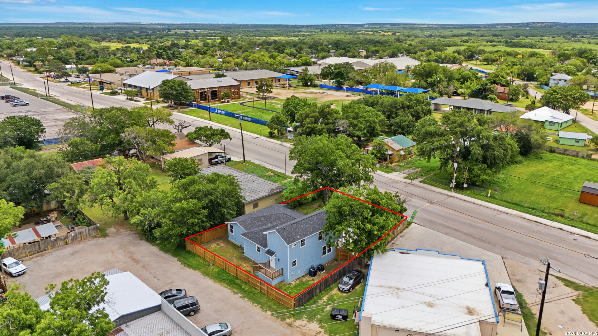 8013 E 6th Street Somerset TX 78069