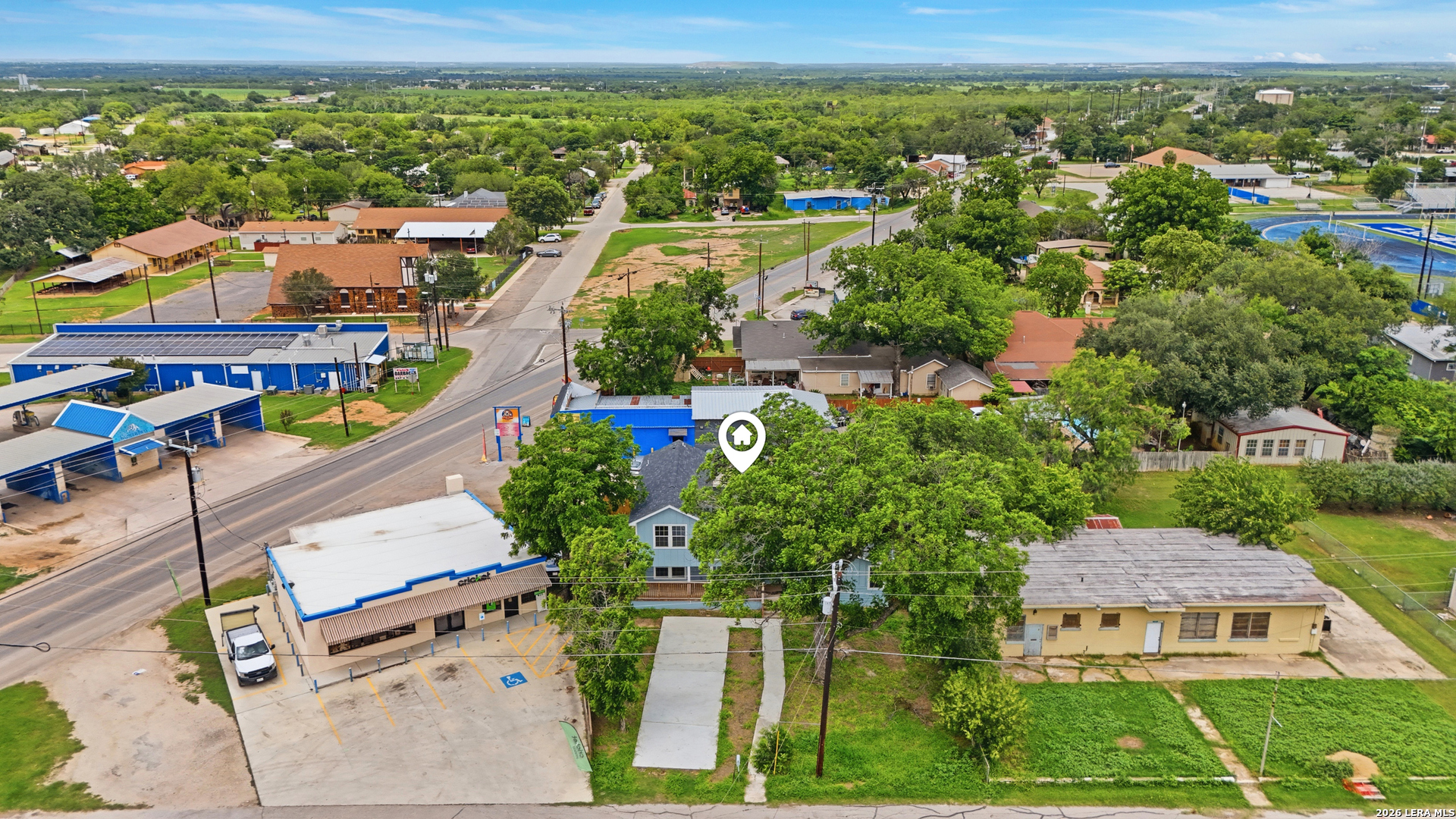 8013 E 6th Street Somerset TX 78069