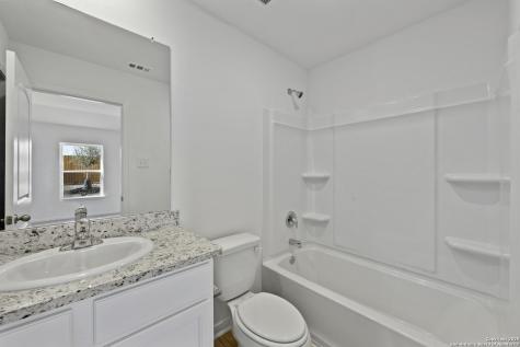 14906 Telfaire Meadow Von Ormy TX 78073