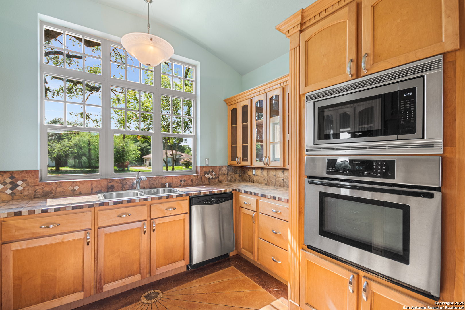 5620 Mount Helen San Antonio TX 78251