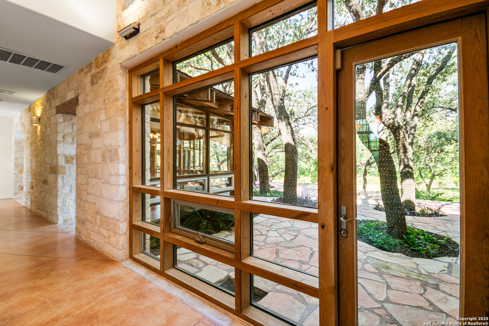 5620 Mount Helen San Antonio TX 78251