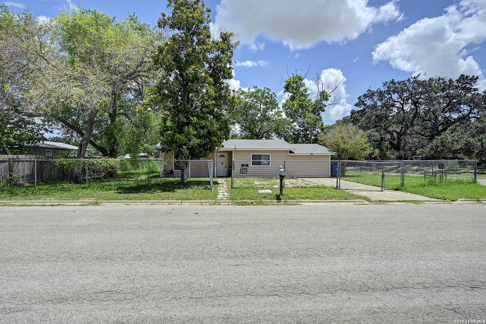 904 San Antonio Pleasanton TX 78064