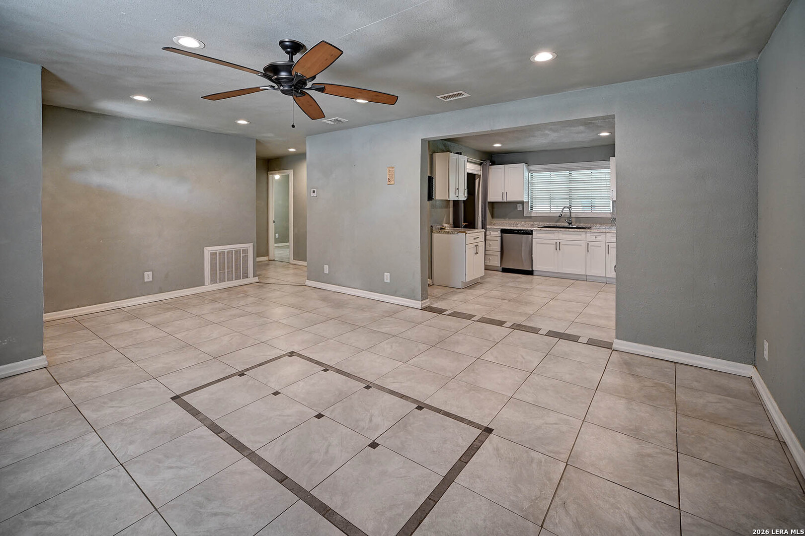 904 San Antonio Pleasanton TX 78064