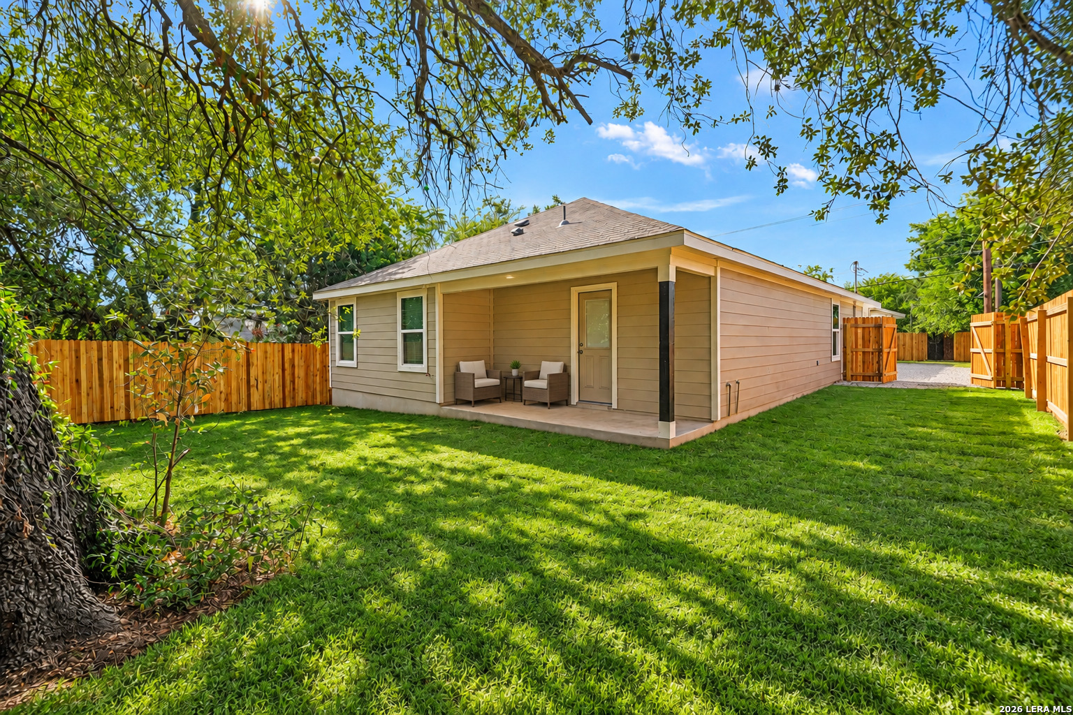 2427 Hicks Avenue San Antonio TX 78210