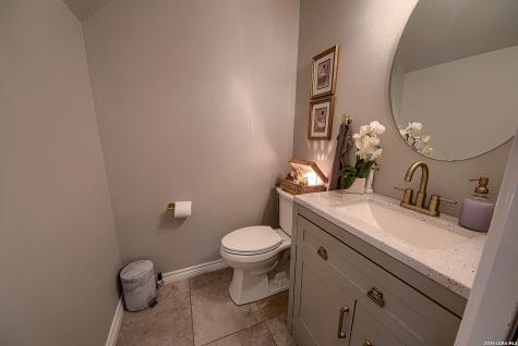 2422 Thrasher Oak San Antonio TX 78232