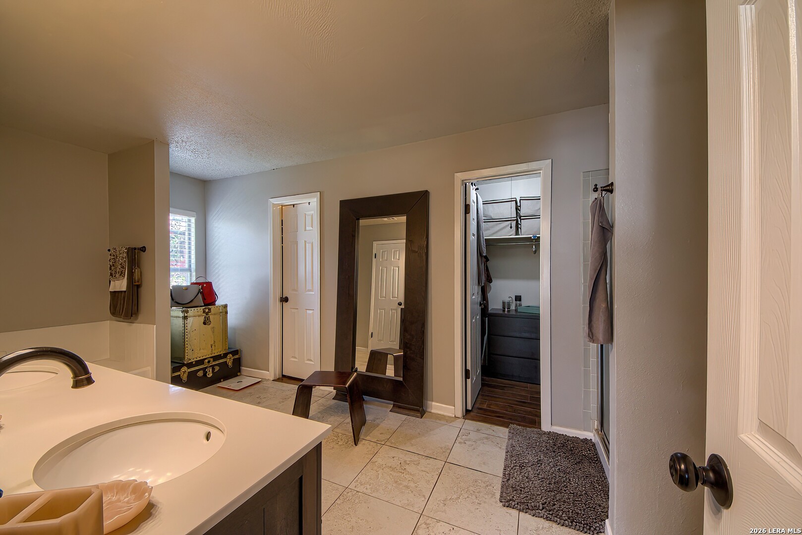 2422 Thrasher Oak San Antonio TX 78232