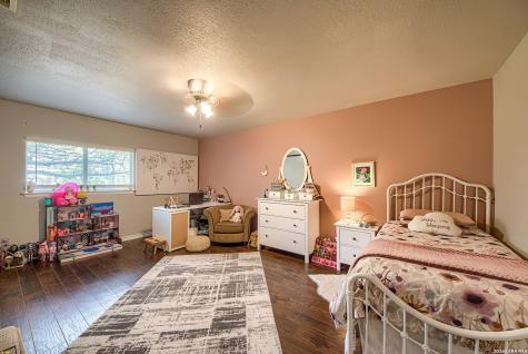 2422 Thrasher Oak San Antonio TX 78232
