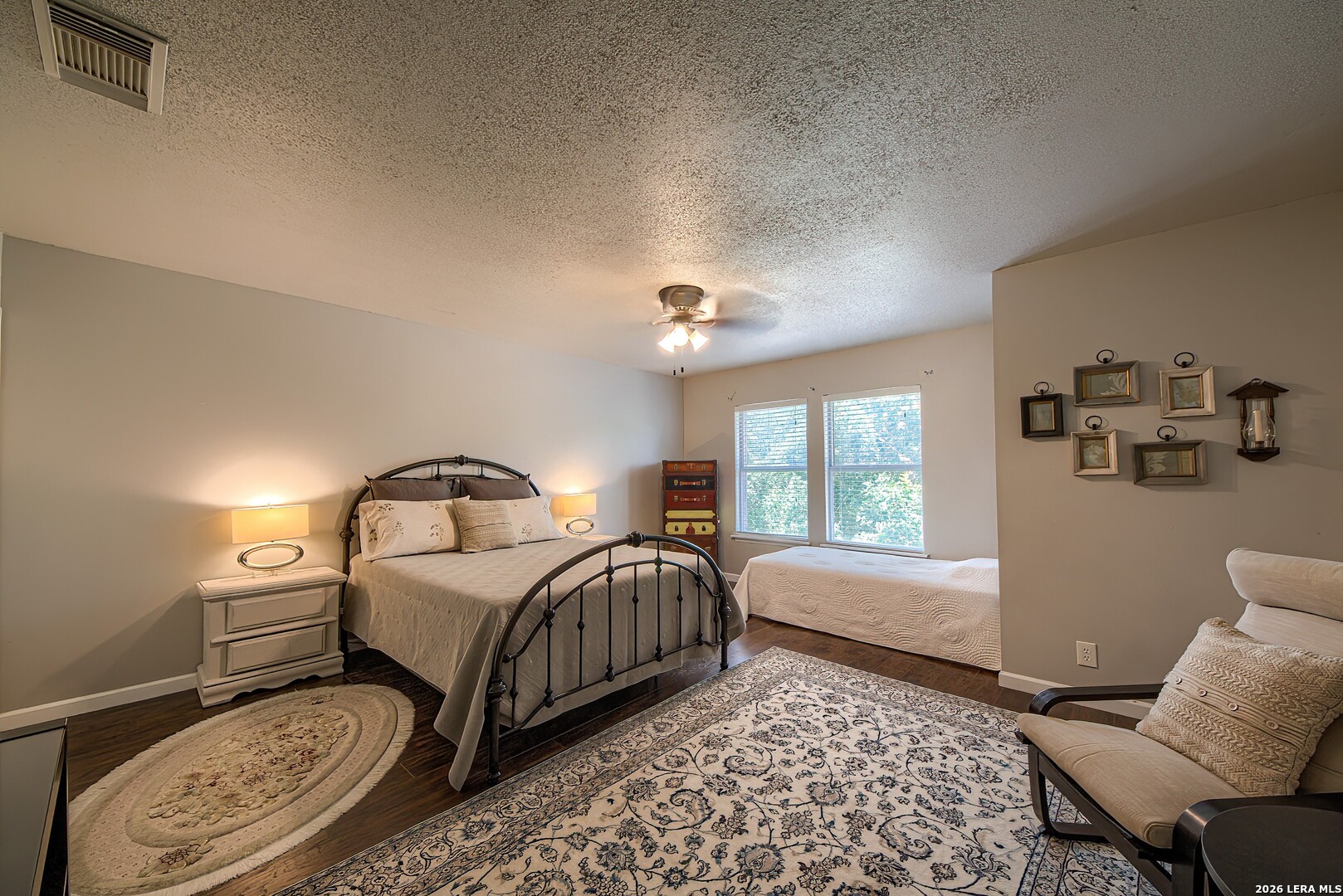 2422 Thrasher Oak San Antonio TX 78232