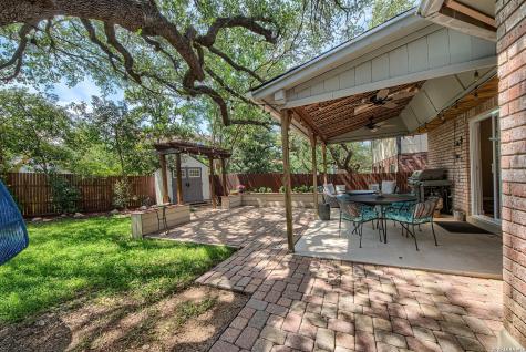 2422 Thrasher Oak San Antonio TX 78232