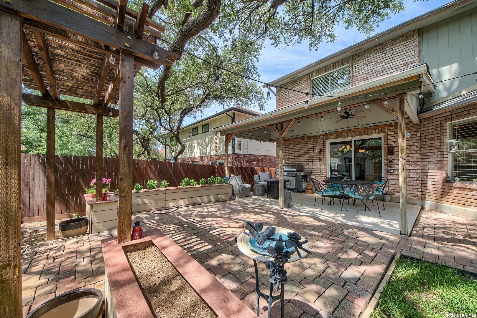 2422 Thrasher Oak San Antonio TX 78232