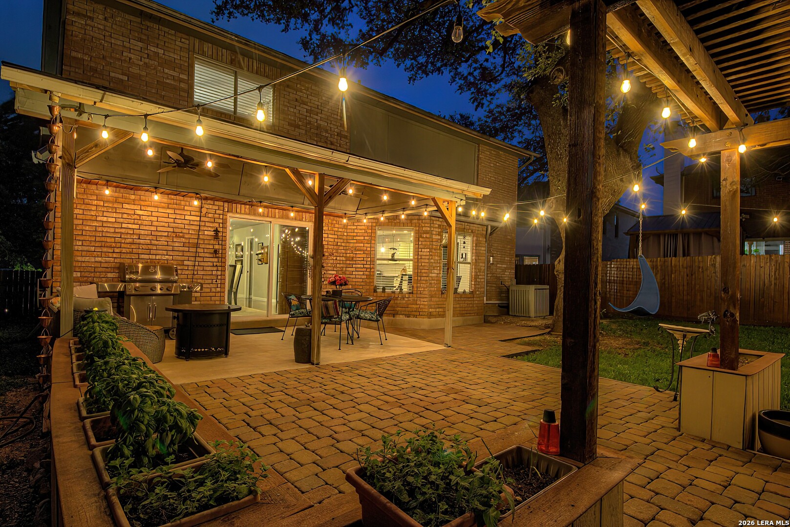 2422 Thrasher Oak San Antonio TX 78232