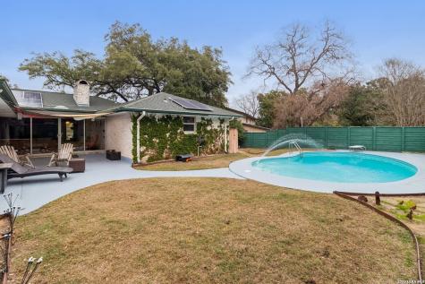 210 Chattington Castle Hills TX 78213