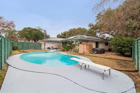 210 Chattington Castle Hills TX 78213