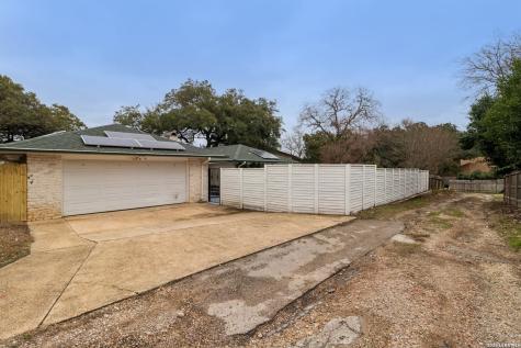 210 Chattington Castle Hills TX 78213