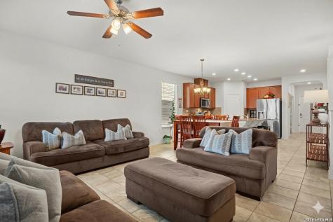 7347 Bluebonnet Bay San Antonio TX 78218