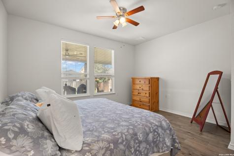 7347 Bluebonnet Bay San Antonio TX 78218