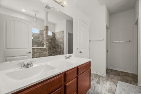 7347 Bluebonnet Bay San Antonio TX 78218