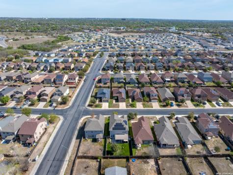 7347 Bluebonnet Bay San Antonio TX 78218