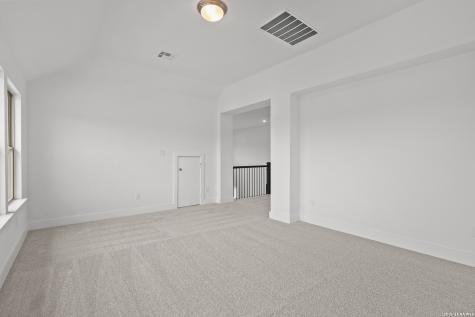 109 Mallorys Way Castroville TX 78009