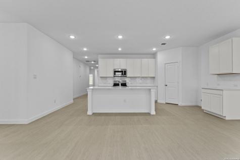 5003 Mission Tejas Road Marion TX 78124