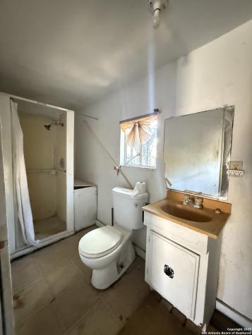 215 Gulf San Antonio TX 78202