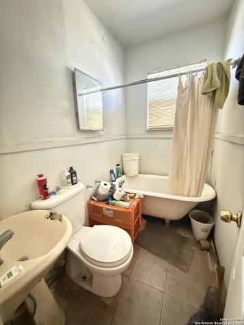 215 Gulf San Antonio TX 78202