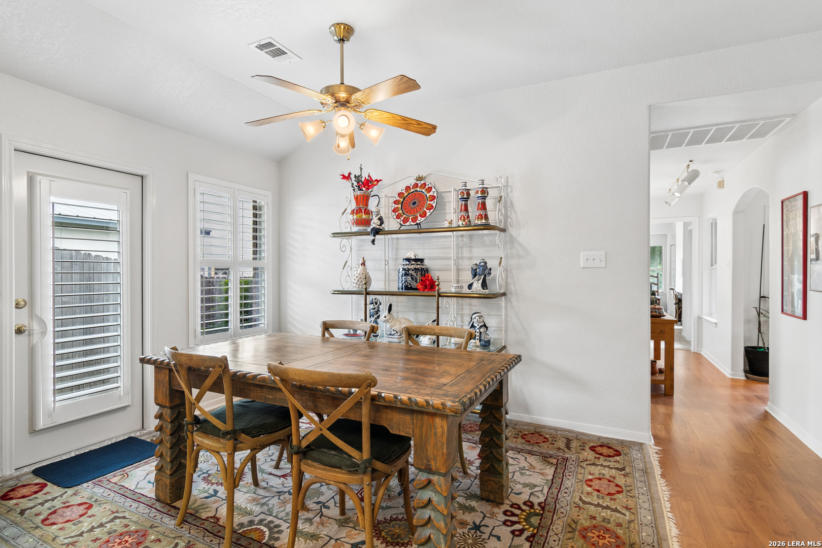 104 Oakwell Farms Parkway San Antonio TX 78218