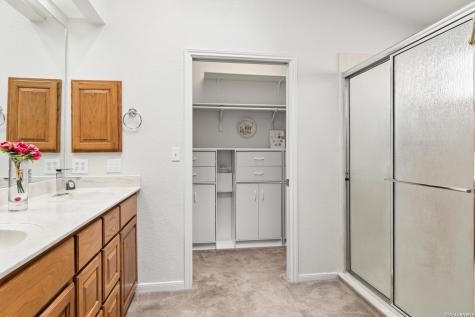 104 Oakwell Farms Parkway San Antonio TX 78218