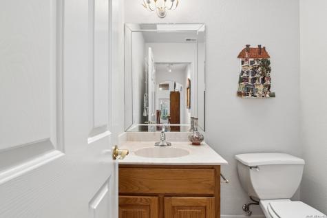 104 Oakwell Farms Parkway San Antonio TX 78218