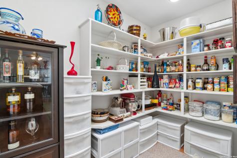 104 Oakwell Farms Parkway San Antonio TX 78218