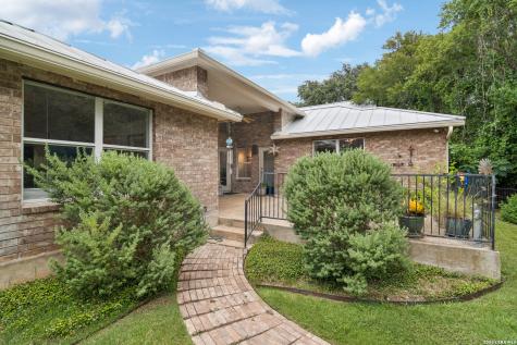 104 Oakwell Farms Parkway San Antonio TX 78218