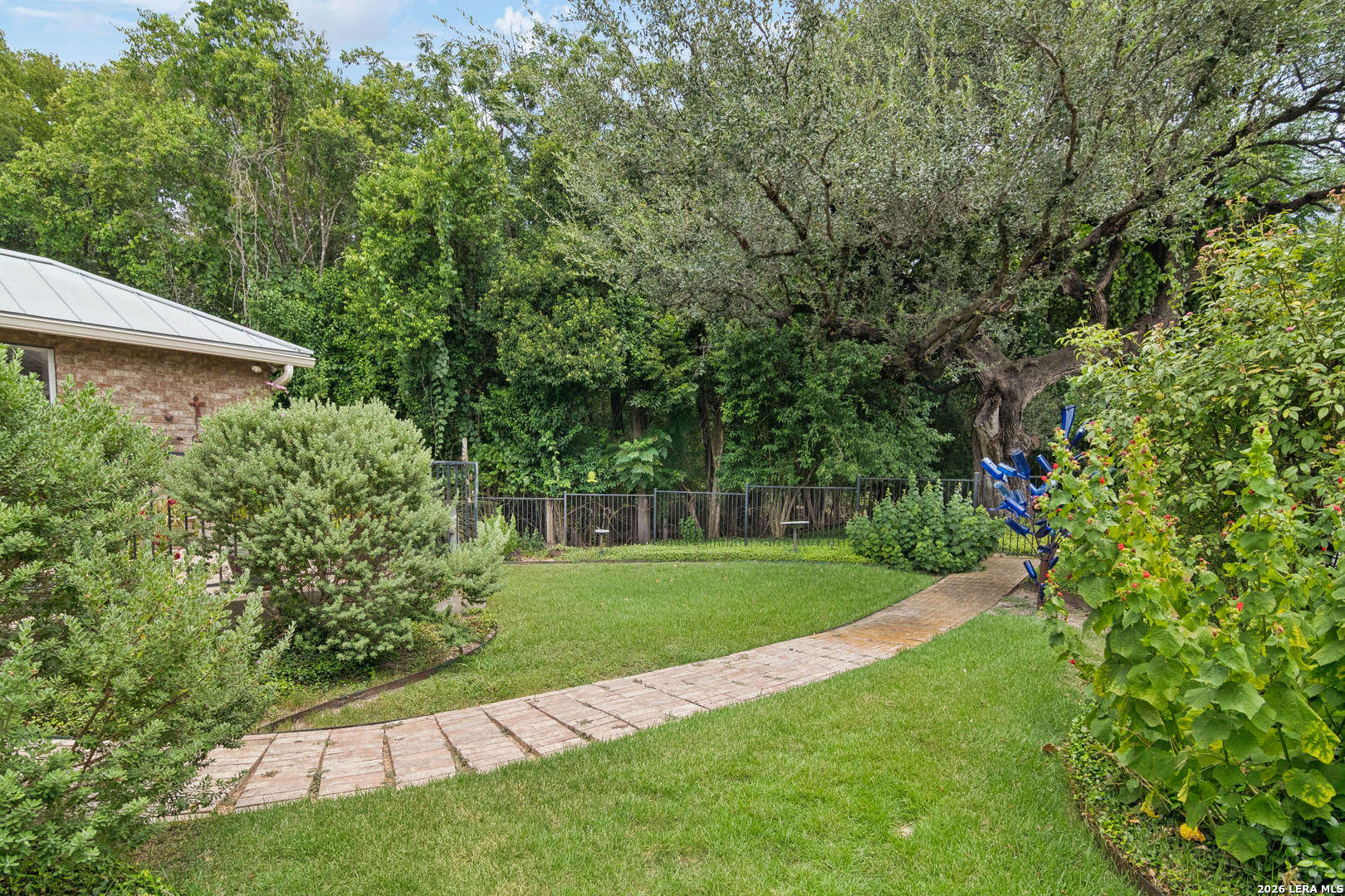 104 Oakwell Farms Parkway San Antonio TX 78218