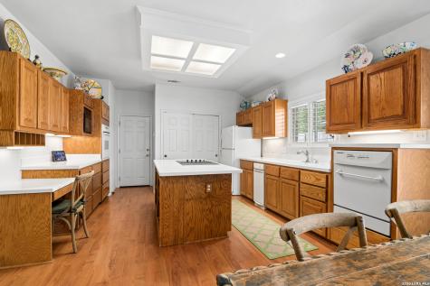 104 Oakwell Farms Parkway San Antonio TX 78218