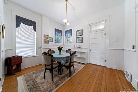 623 Augusta San Antonio TX 78215