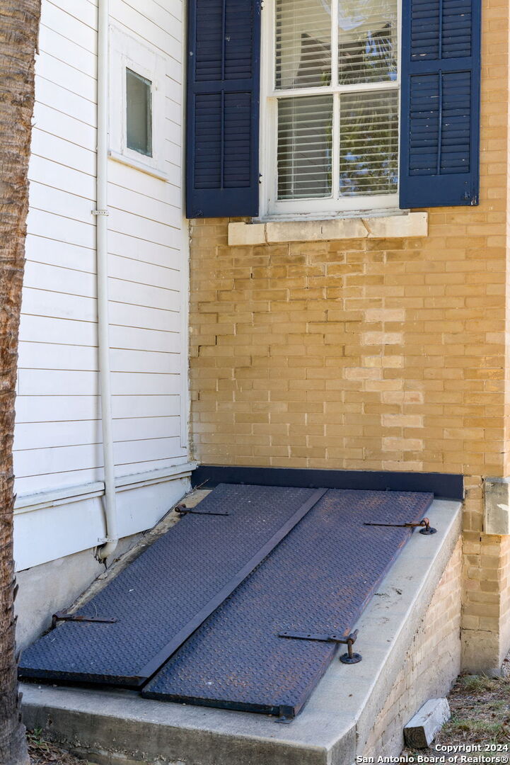 623 Augusta San Antonio TX 78215