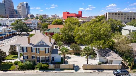 623 Augusta San Antonio TX 78215